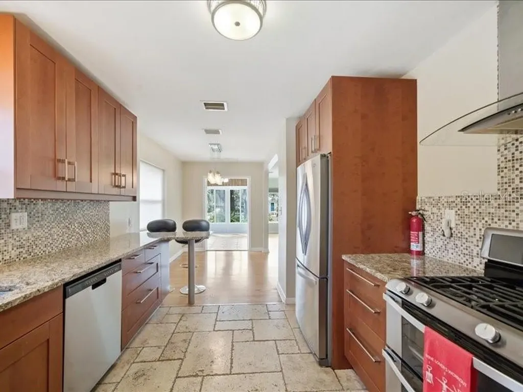 2670 Bayside Drive S St Petersburg FL 33705