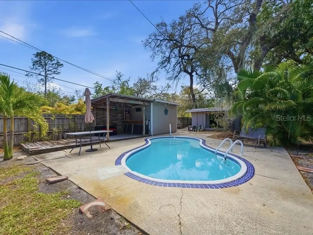 2670 Bayside Drive S St Petersburg FL 33705