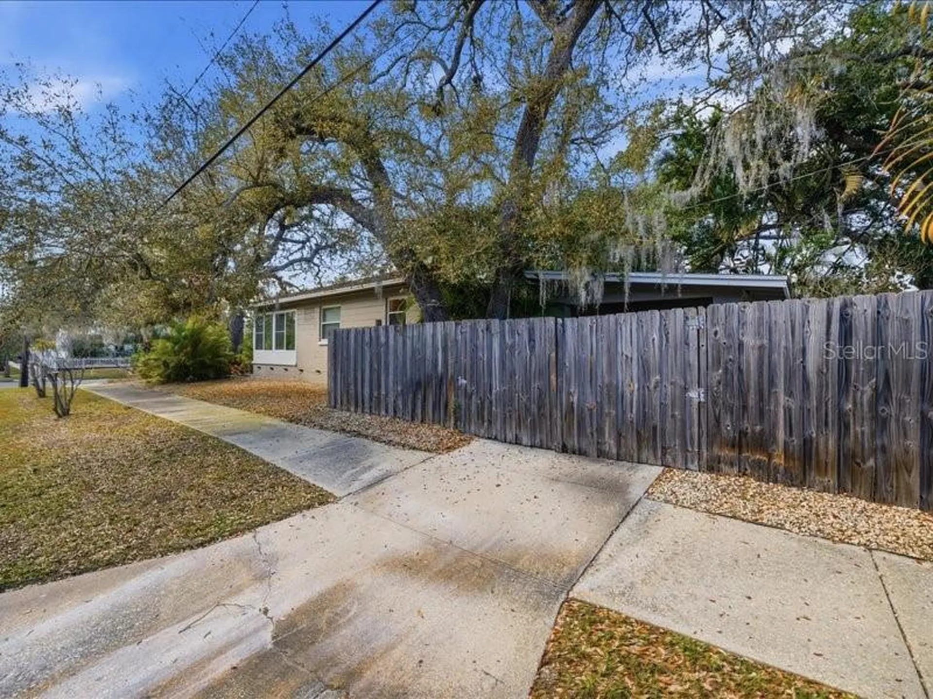 2670 Bayside Drive S St Petersburg FL 33705