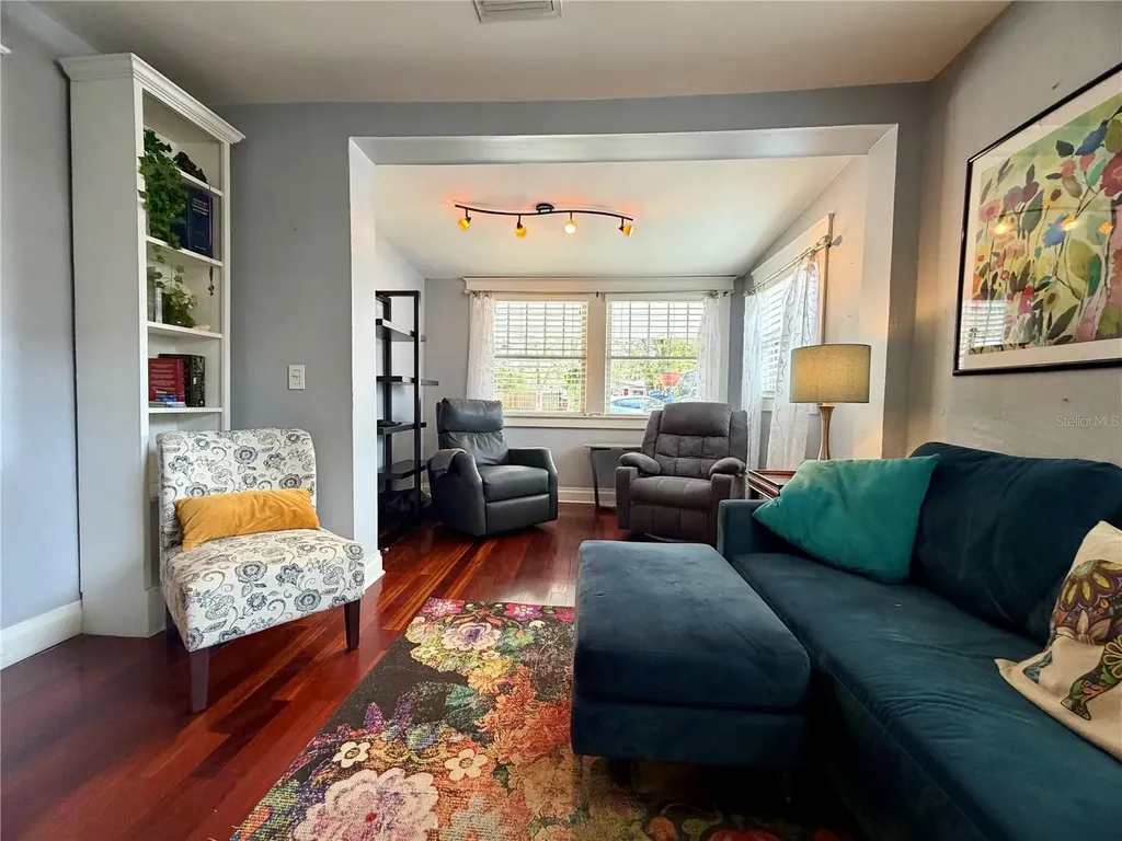 403 W Chelsea Street Tampa FL 33603