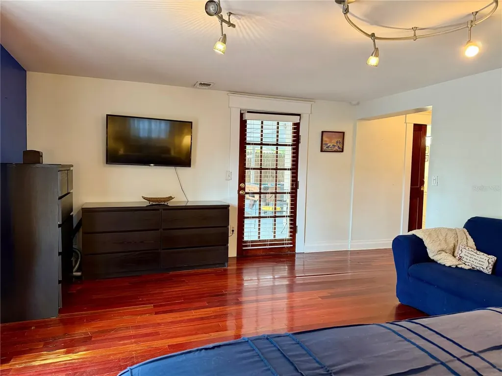 403 W Chelsea Street Tampa FL 33603