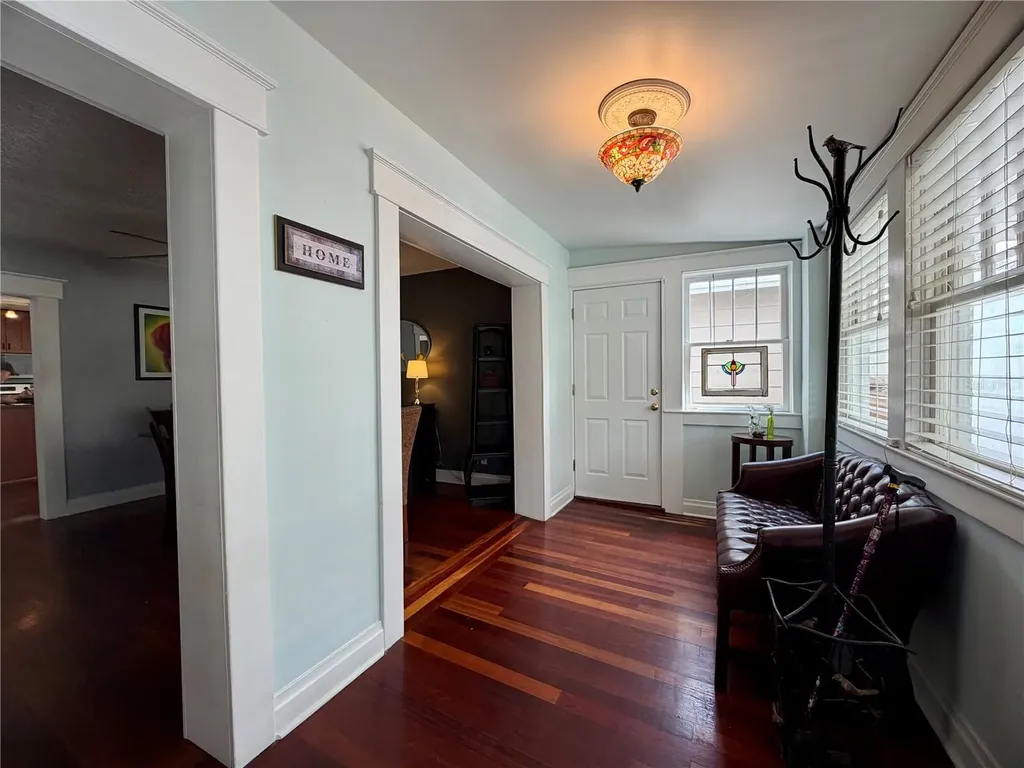403 W Chelsea Street Tampa FL 33603