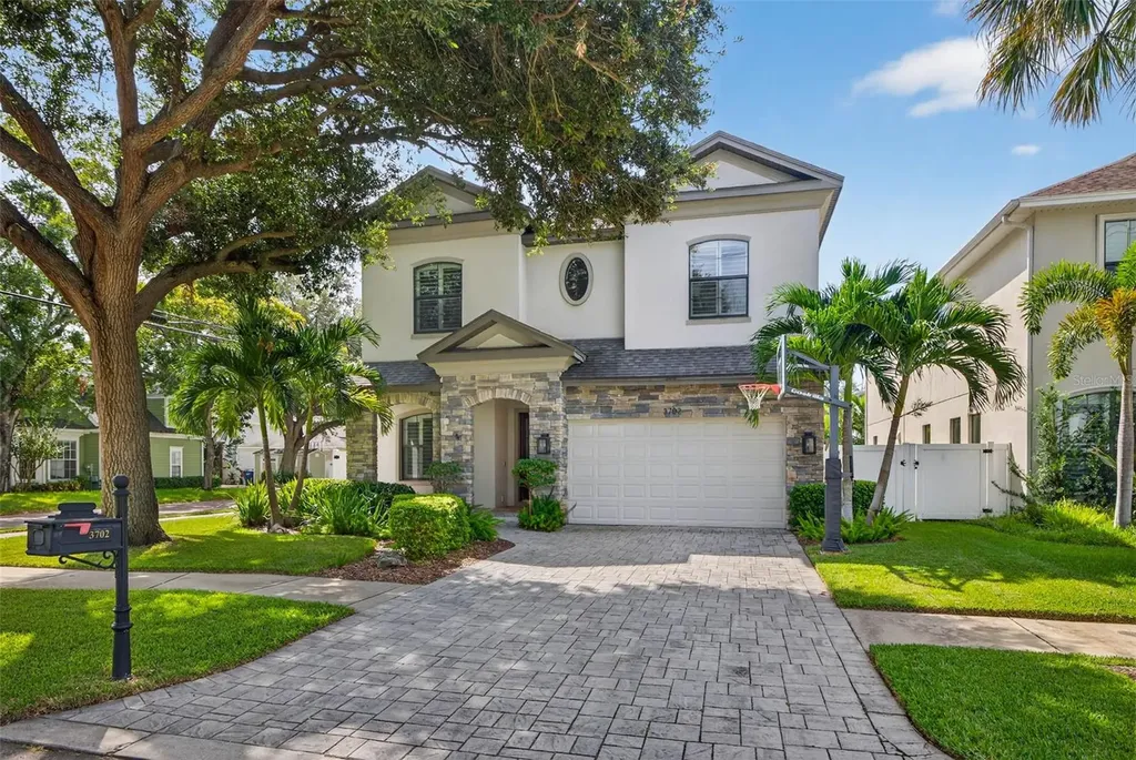 3702 W San Luis Street Tampa FL 33629