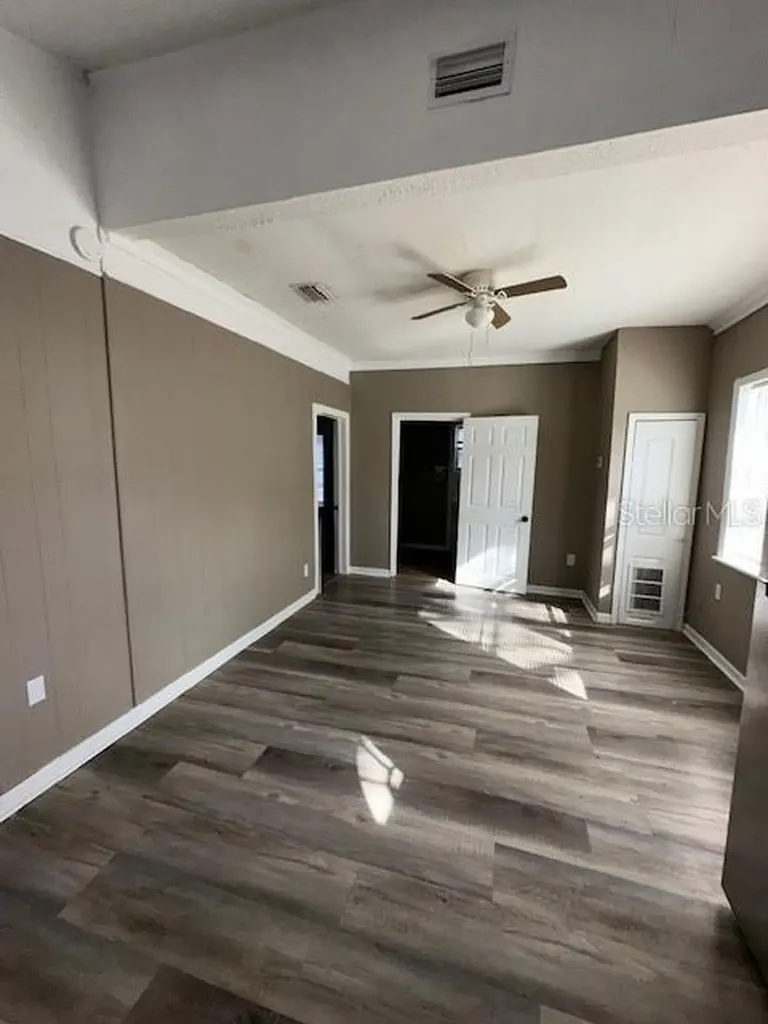1587 Scranton Avenue Clearwater FL 33756