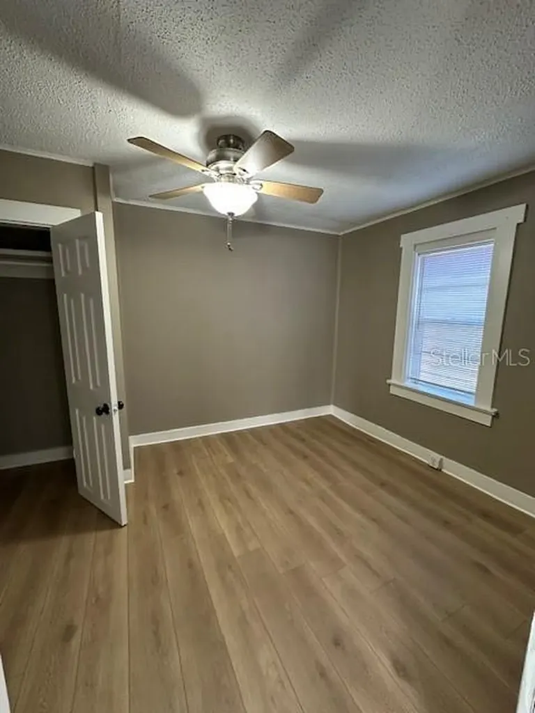1587 Scranton Avenue Clearwater FL 33756
