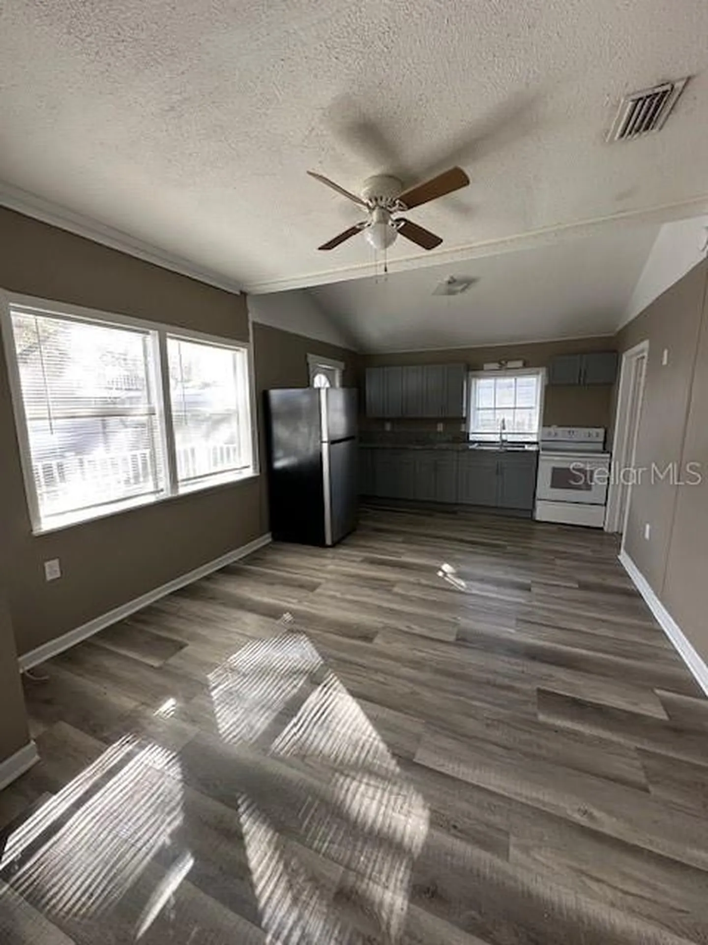 1587 Scranton Avenue Clearwater FL 33756