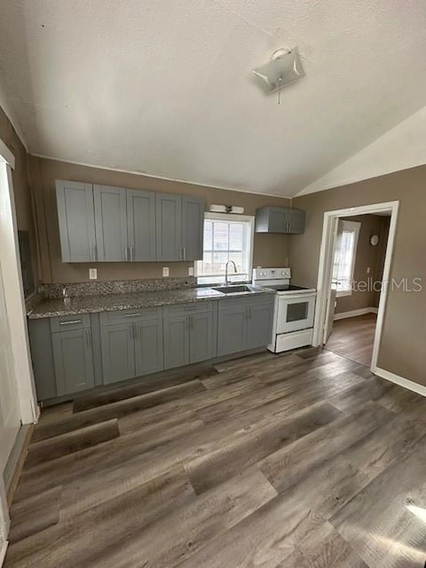 1587 Scranton Avenue Clearwater FL 33756