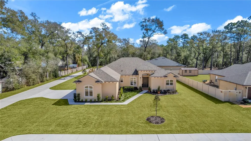 2210 S Sparkman Avenue Orange City FL 32763