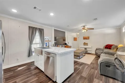 1326 SW 69th Road Bushnell FL 33513