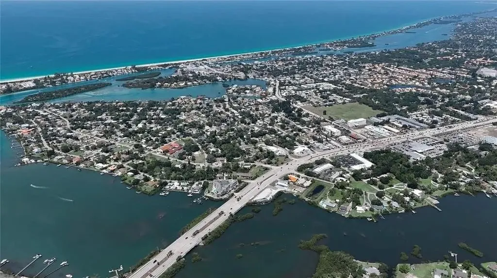 Colonia Lane Nokomis FL 34275