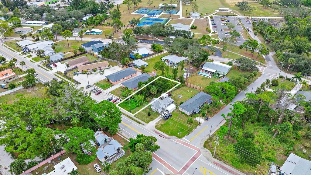 Colonia Lane Nokomis FL 34275