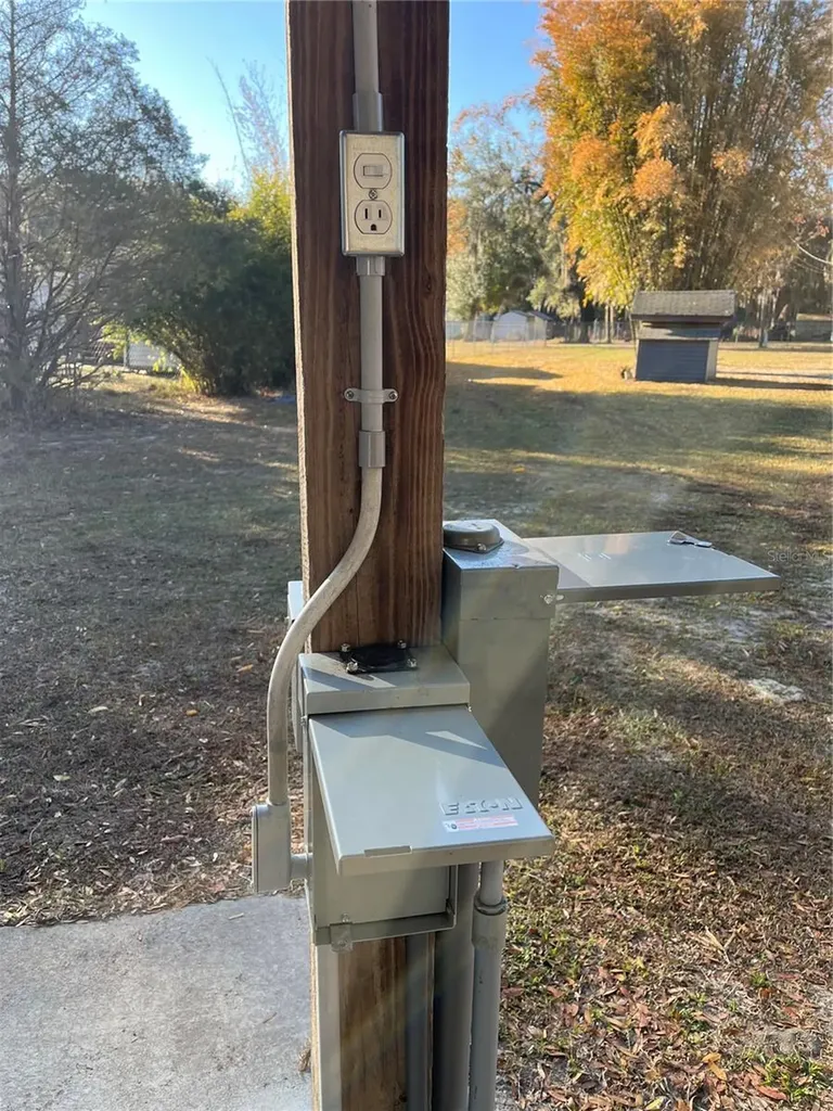 110 Cr 534 Bushnell FL 33513