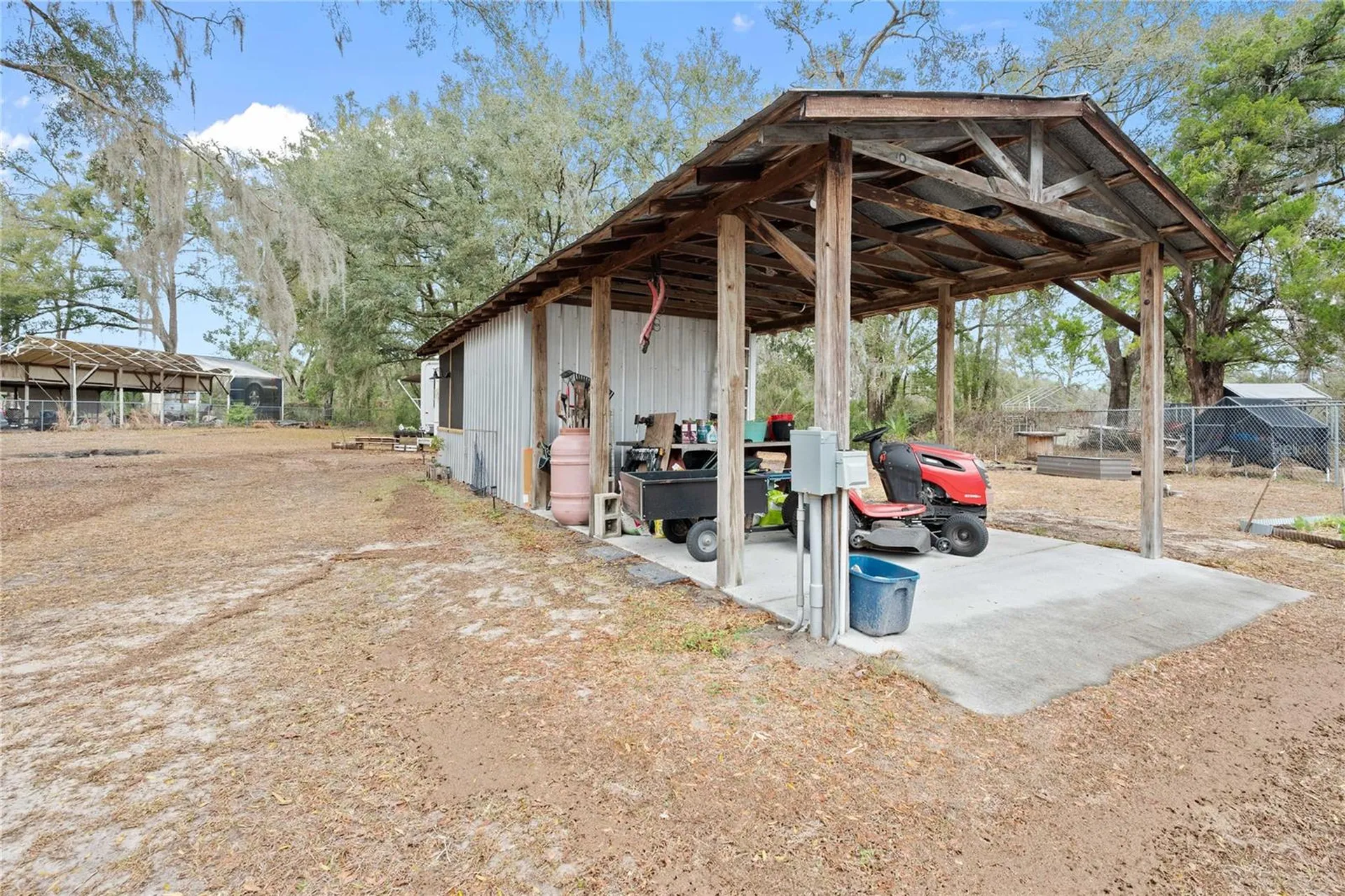 110 Cr 534 Bushnell FL 33513