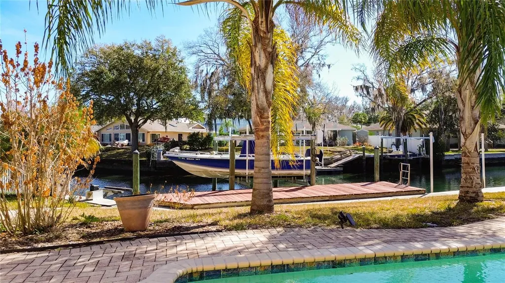 141 SE 2nd Avenue Crystal River FL 34429