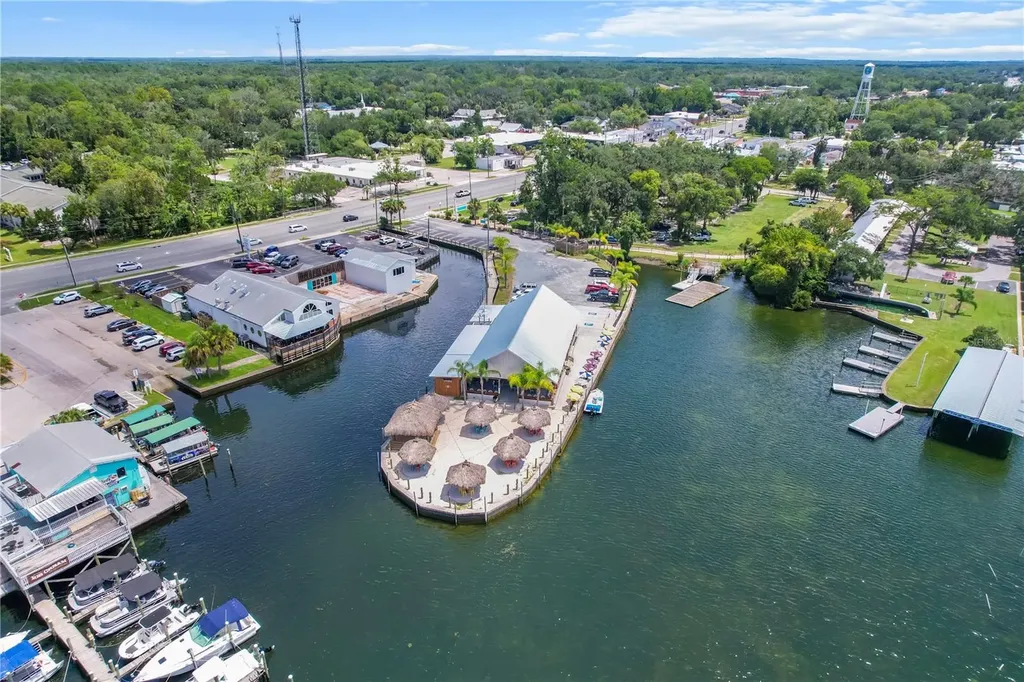 141 SE 2nd Avenue Crystal River FL 34429