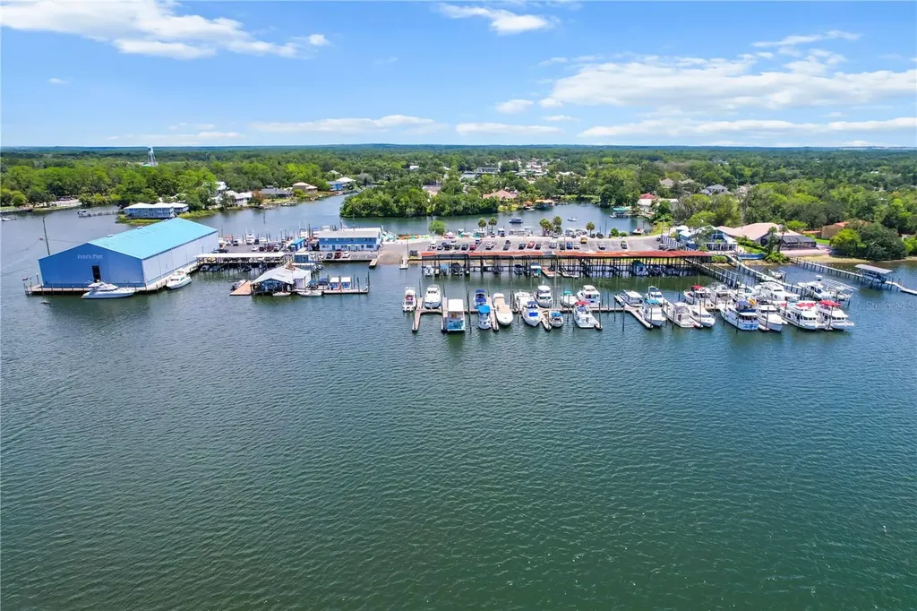 141 SE 2nd Avenue Crystal River FL 34429