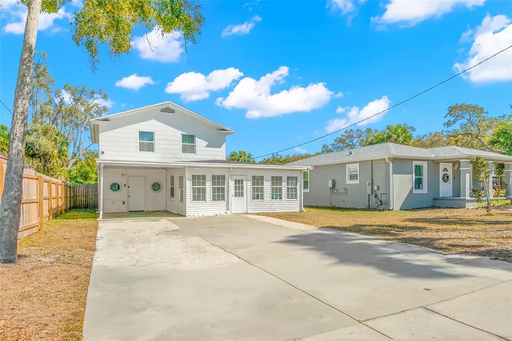 1613 N Martin Luther King Jr Avenue Clearwater FL 33755
