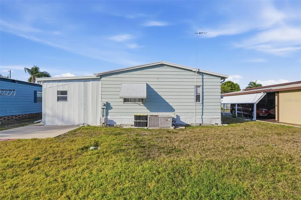 82403 New Circle Drive N Pinellas Park FL 33781