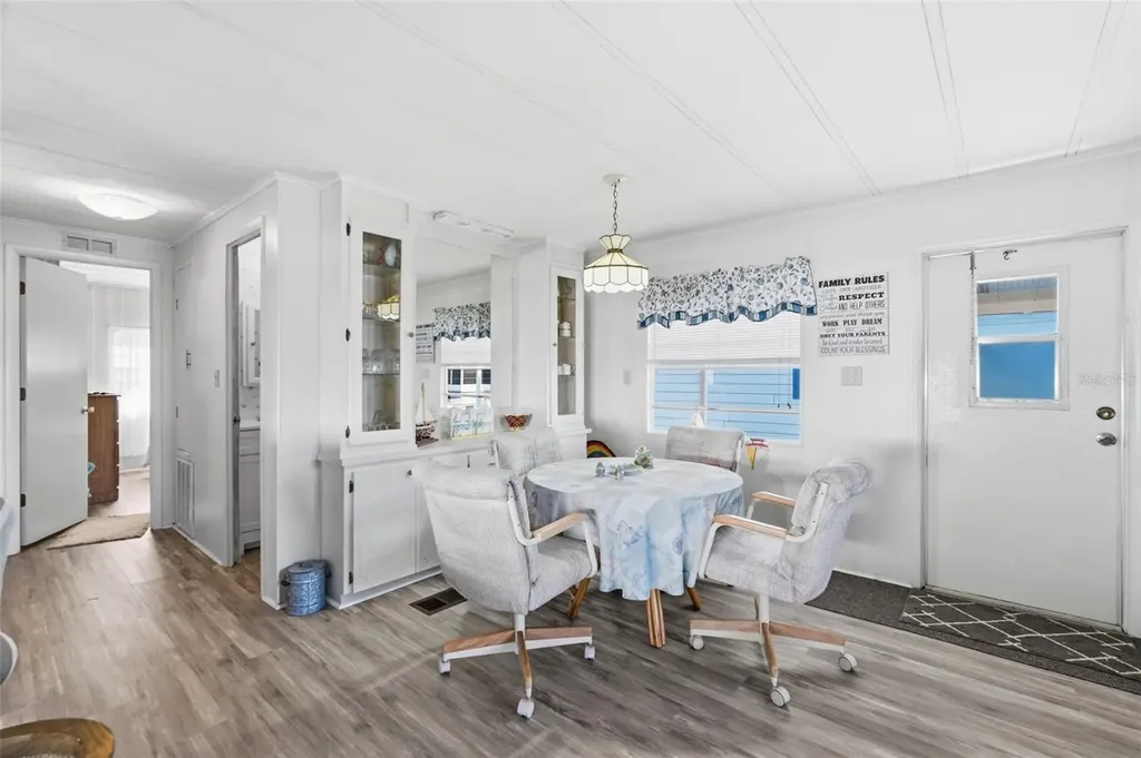 82403 New Circle Drive N Pinellas Park FL 33781