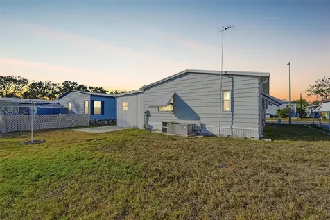 82403 New Circle Drive N Pinellas Park FL 33781
