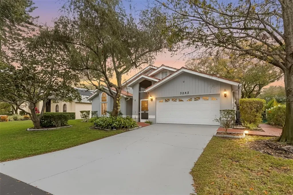 5245 Venice Way NE St Petersburg FL 33703