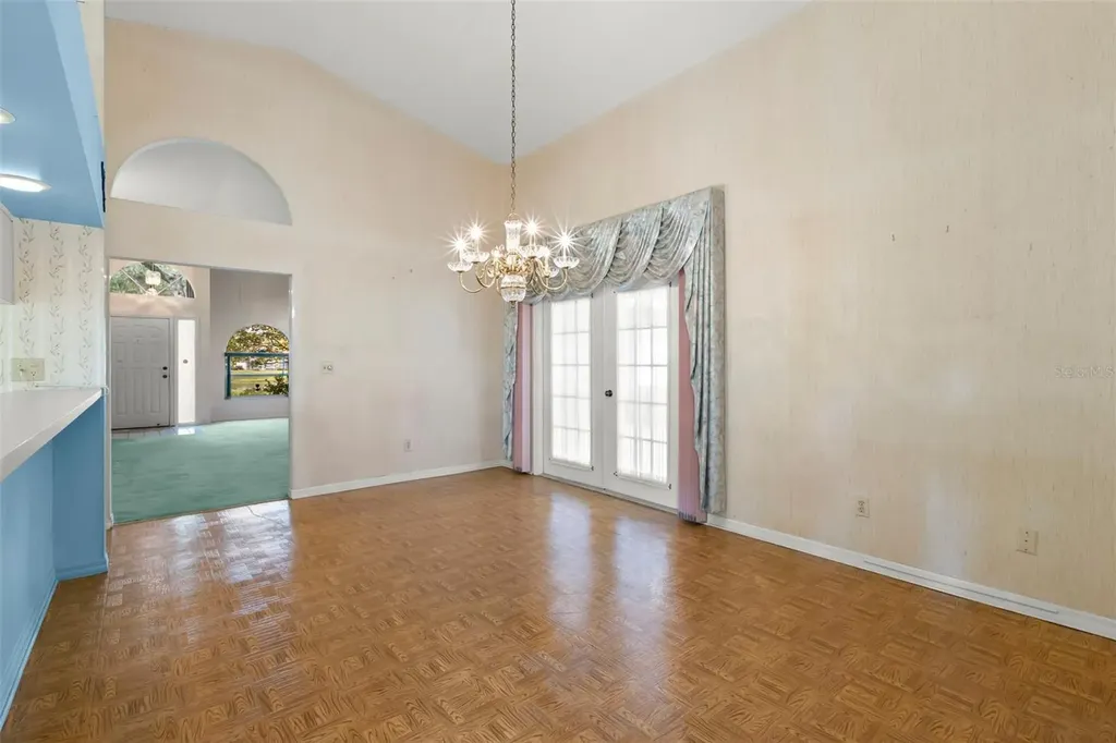 5245 Venice Way NE St Petersburg FL 33703