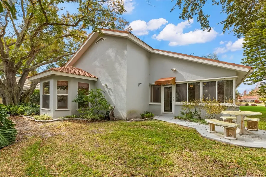5245 Venice Way NE St Petersburg FL 33703