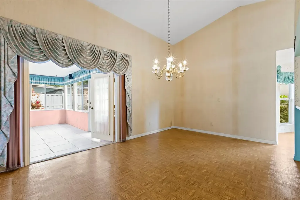 5245 Venice Way NE St Petersburg FL 33703