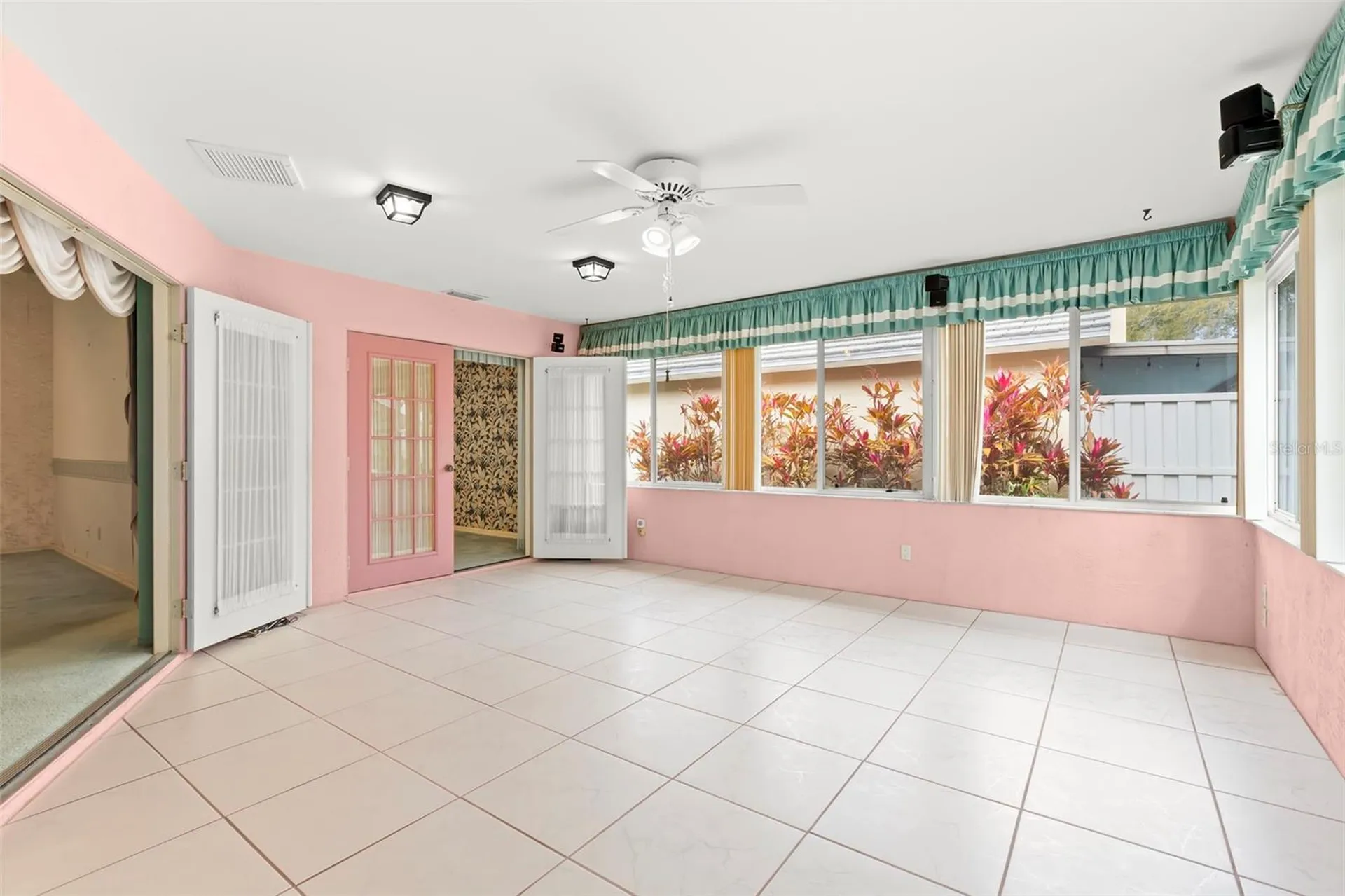 5245 Venice Way NE St Petersburg FL 33703