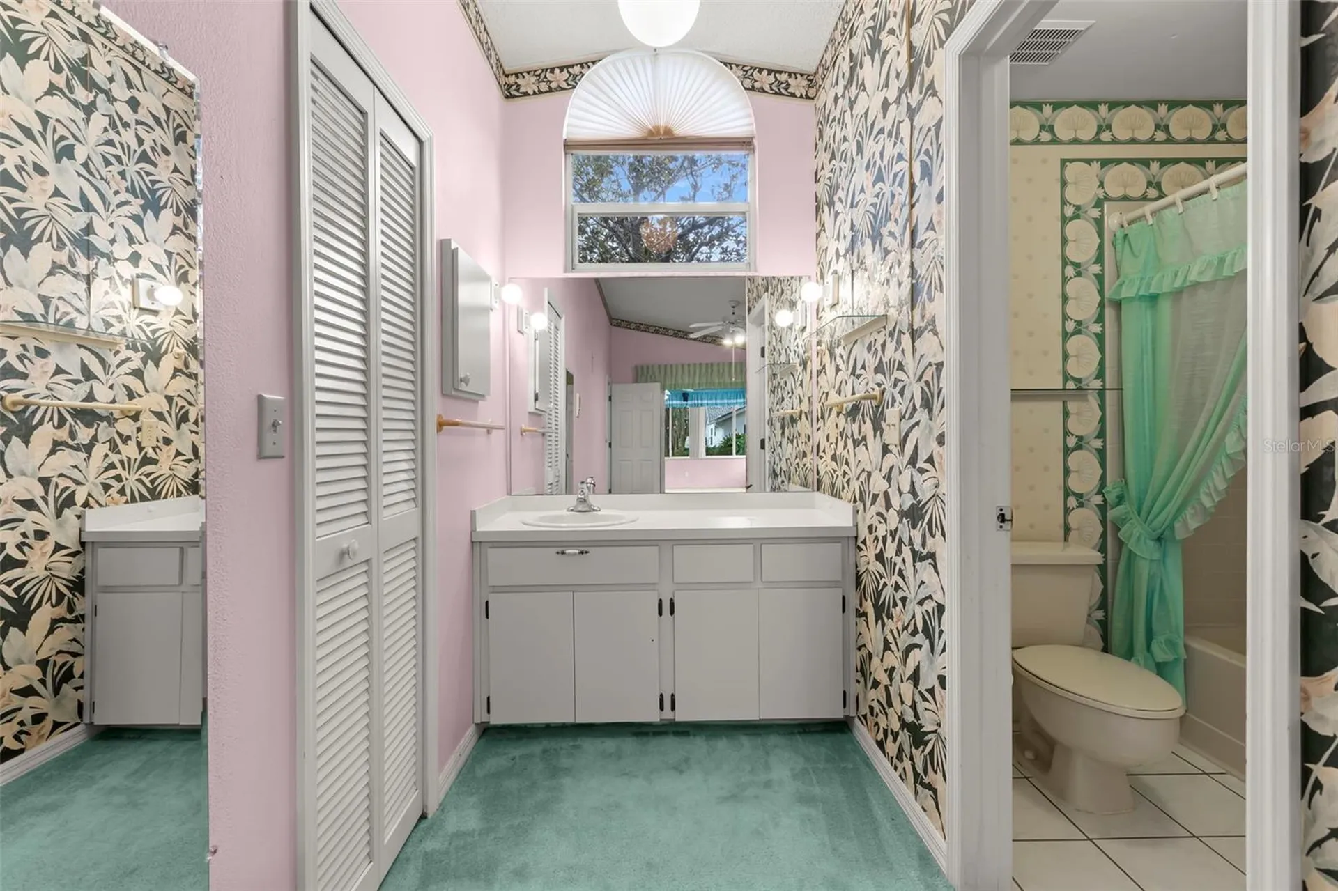 5245 Venice Way NE St Petersburg FL 33703