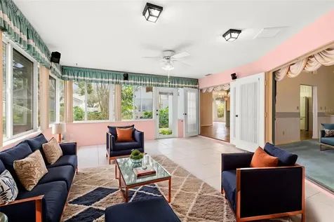 5245 Venice Way NE St Petersburg FL 33703