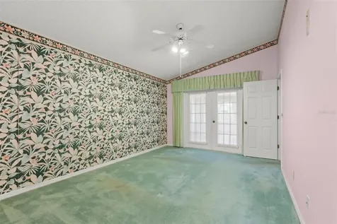 5245 Venice Way NE St Petersburg FL 33703