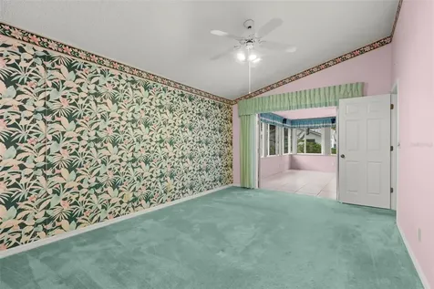 5245 Venice Way NE St Petersburg FL 33703