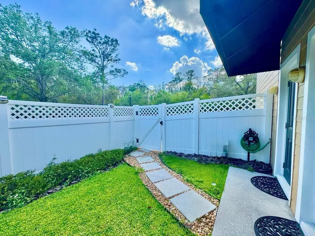 14541 Cotswolds Drive Tampa FL 33626
