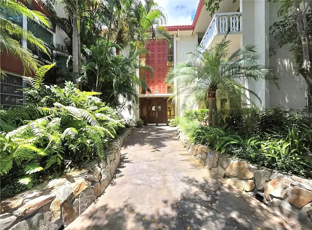1012 Pearce Drive Clearwater FL 33764