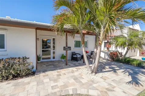 118 Skyline Circle Satellite Beach FL 32937