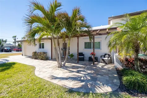 118 Skyline Circle Satellite Beach FL 32937