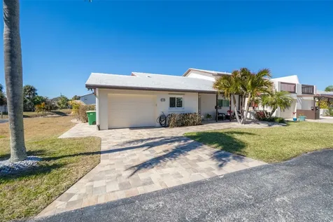 118 Skyline Circle Satellite Beach FL 32937