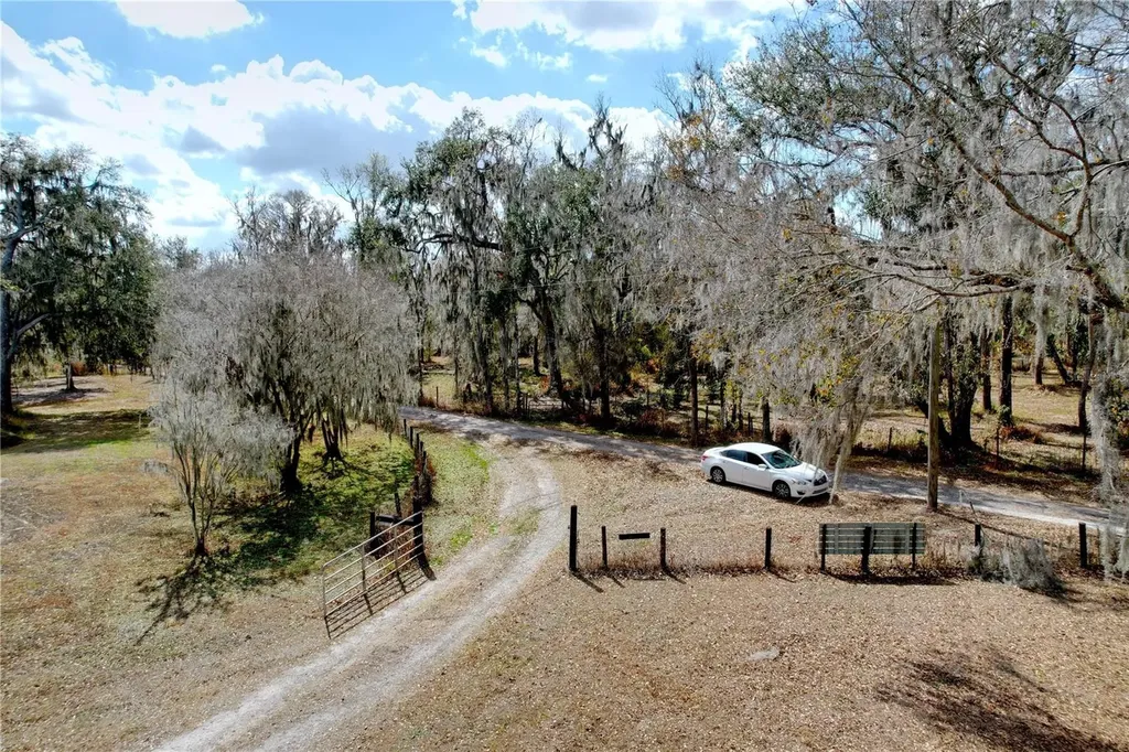 15210 Rough Diamond Ranch Road Lithia FL 33547