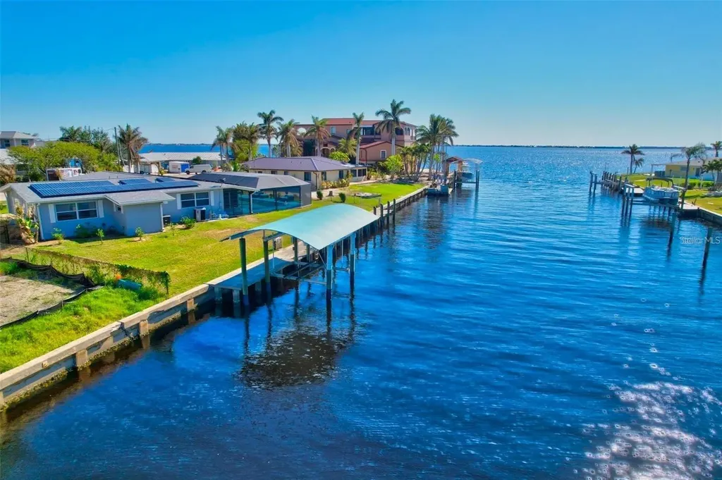 250 Bangsberg Road SE Port Charlotte FL 33952