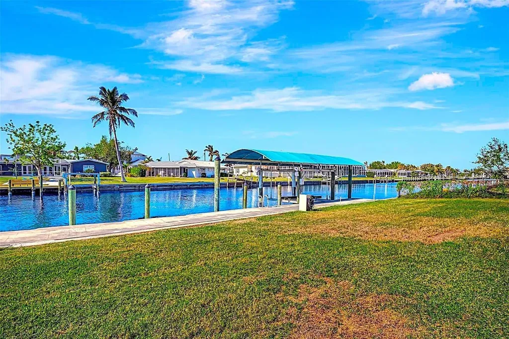 250 Bangsberg Road SE Port Charlotte FL 33952