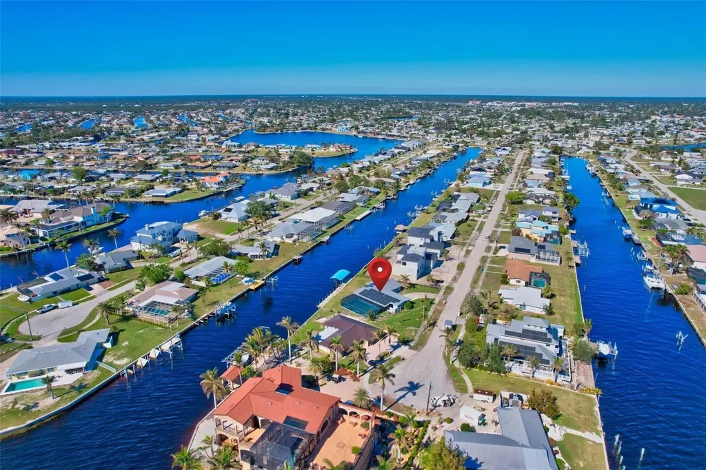 250 Bangsberg Road SE Port Charlotte FL 33952