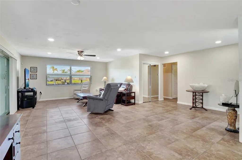 250 Bangsberg Road SE Port Charlotte FL 33952