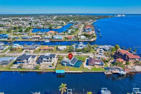 250 Bangsberg Road SE Port Charlotte FL 33952