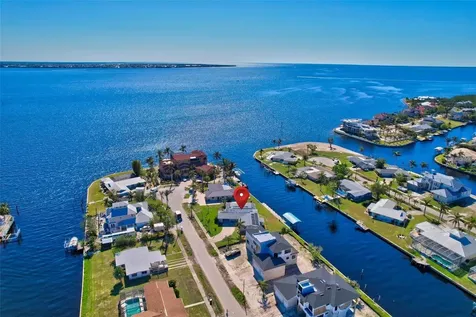 250 Bangsberg Road SE Port Charlotte FL 33952