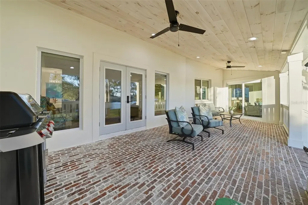 344 W Rio Vista Court Tampa FL 33604