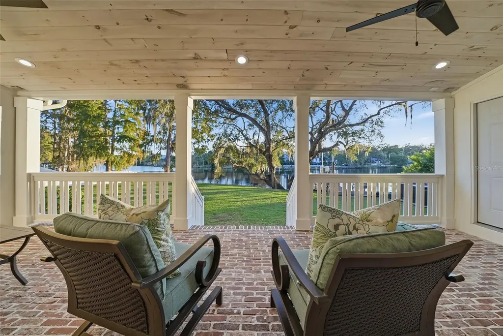 344 W Rio Vista Court Tampa FL 33604