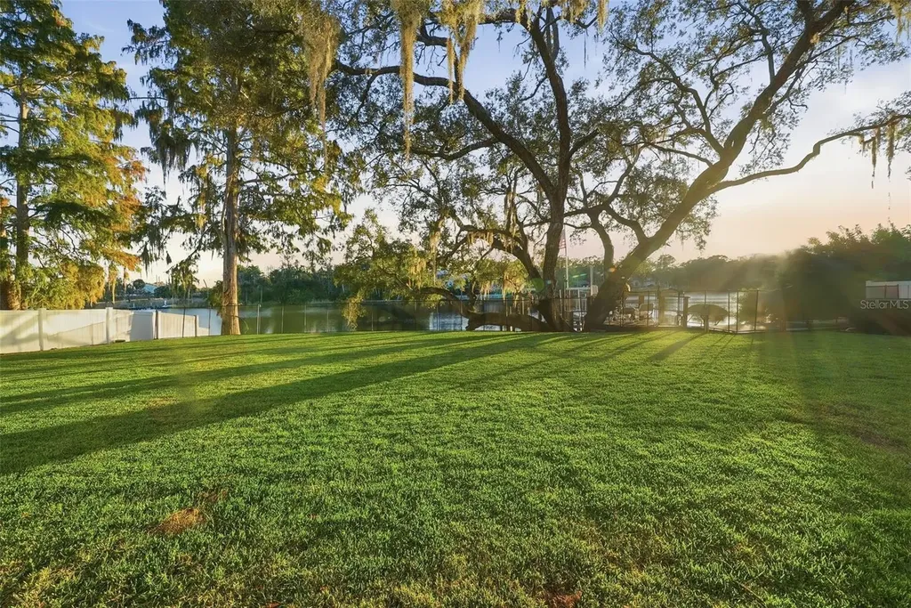 344 W Rio Vista Court Tampa FL 33604