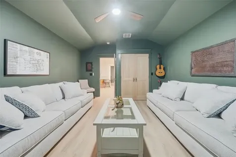 344 W Rio Vista Court Tampa FL 33604