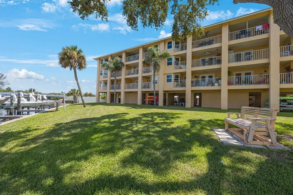 1125 Pinellas Bayway S St Petersburg FL 33715